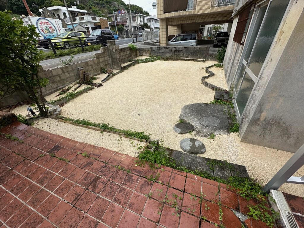 施工後4ヶ月 雑草生えてない 草無しくん