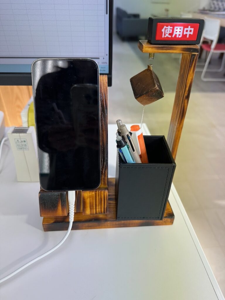 手作り　スマホスタンド　DIY