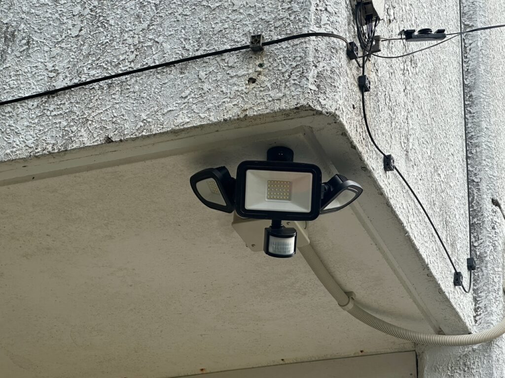 人感センサー付きライト 防犯対策