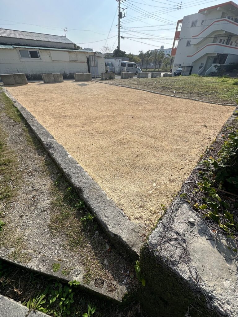 草なしくん施工後　沖縄の雑草対策　頑固な雑草
