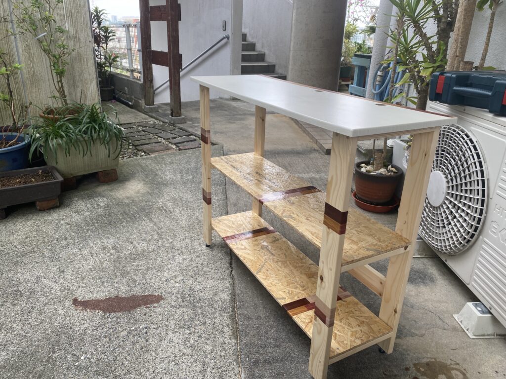 手作り棚完成　楽しみ　ハンドメイド