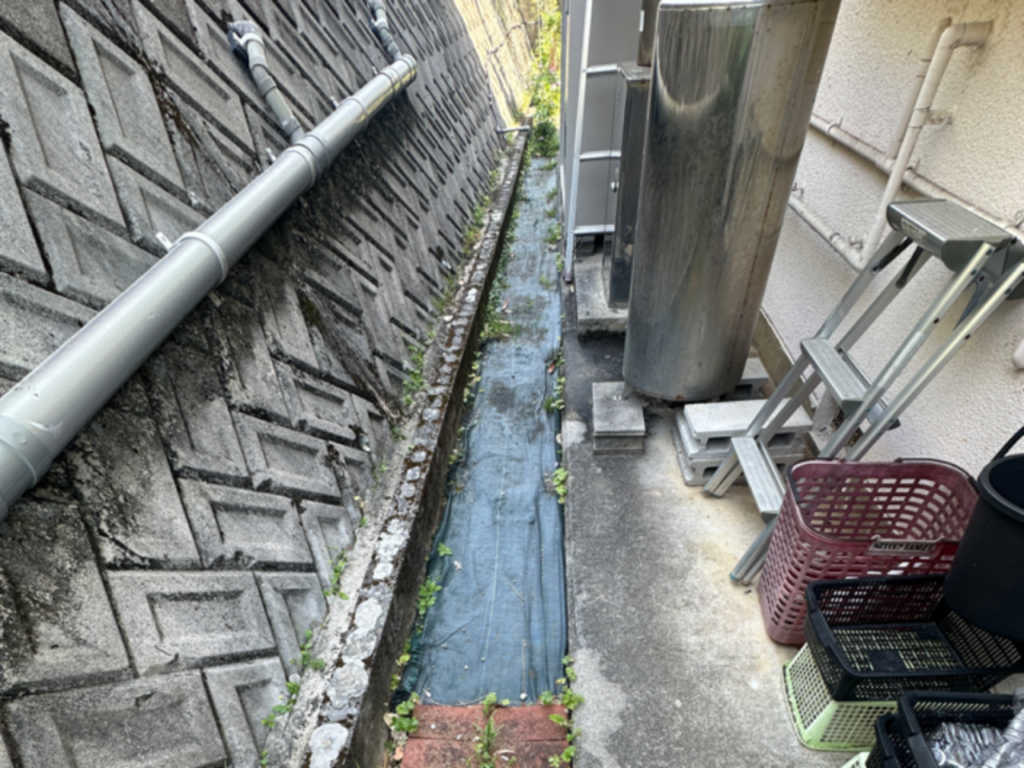 雑草　草かり　防草シート