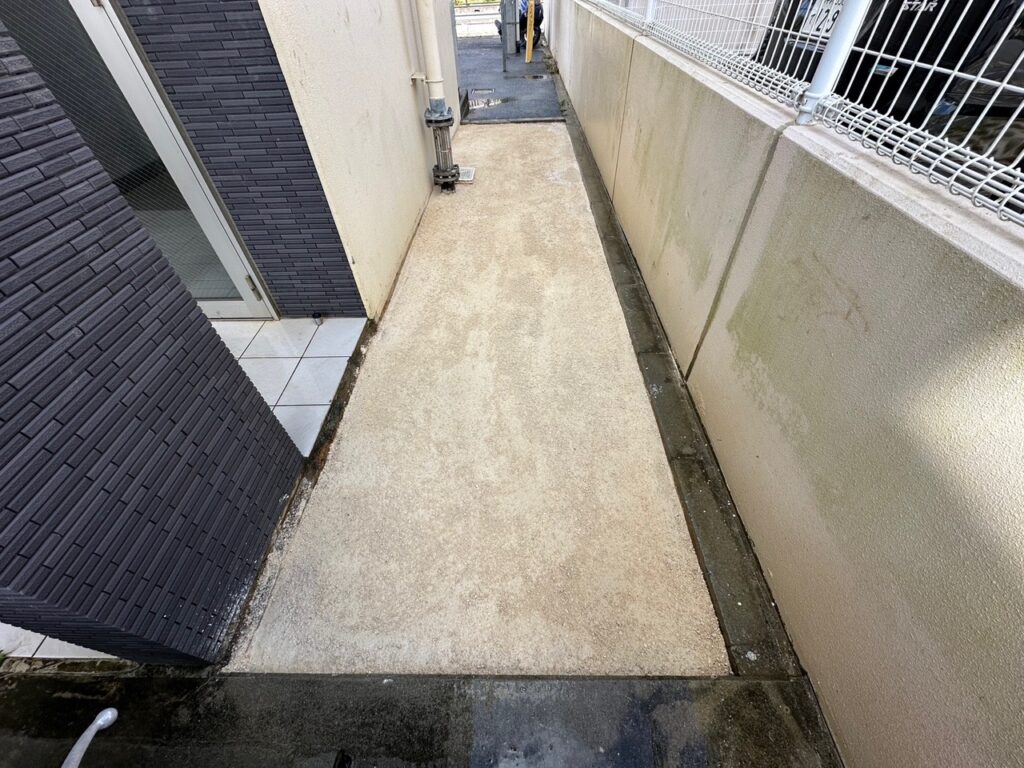 マンション　管理地　雑草対策